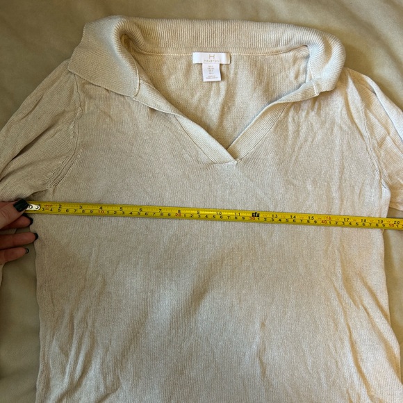 Light Beige V-Neck Collared Long-Sleeve Knit Top - Picture 3 of 5